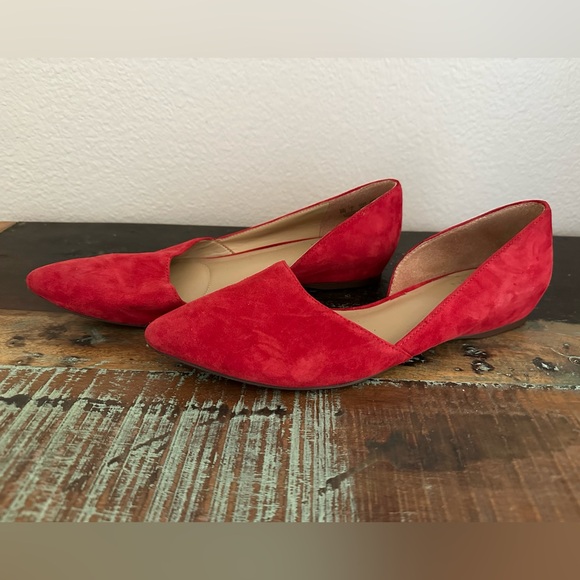Women’s Naturalizer Suede Samantha Suede Cut Out Flats | Size 9 - Picture 2 of 6
